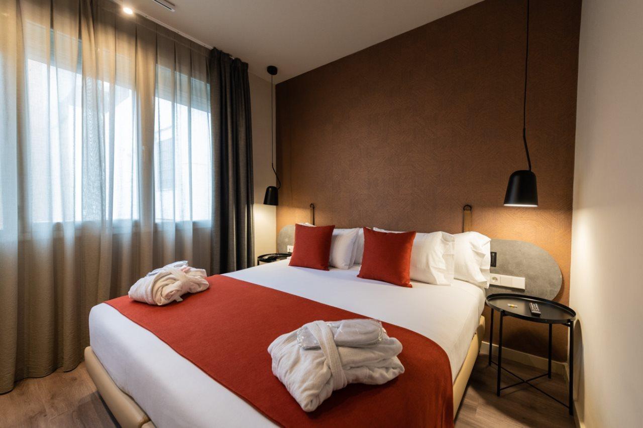 Atenea Rekord Suites