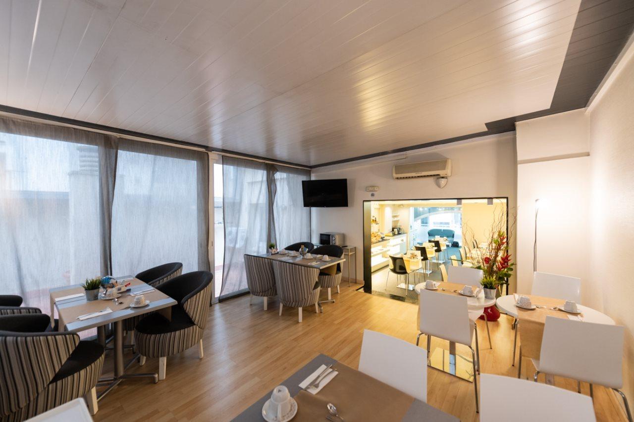 Atenea Rekord Suites