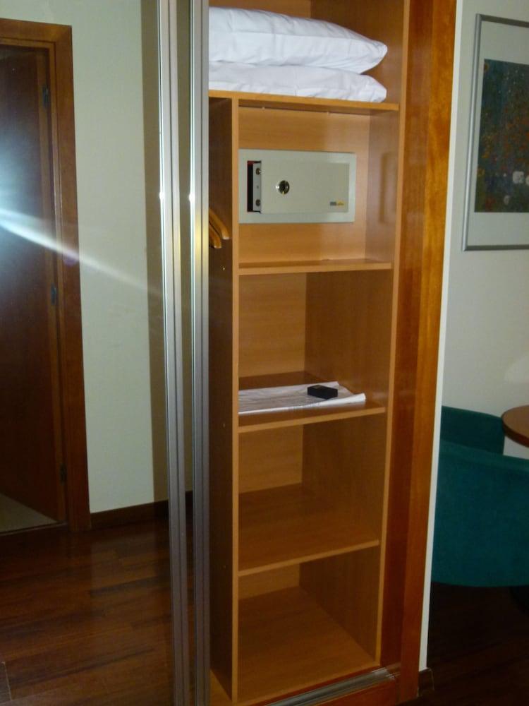 Hotel Aa Viladomat