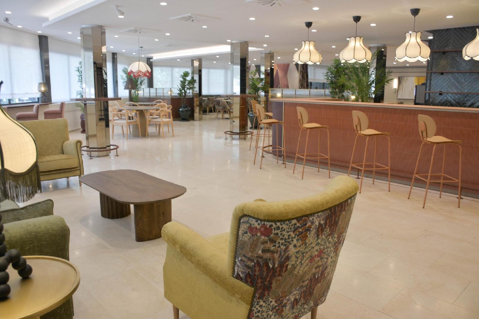 Hotel Aa Viladomat
