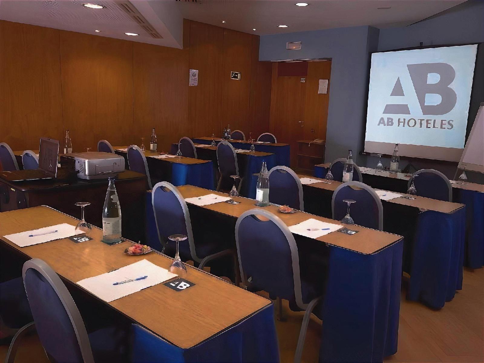 Hotel Aa Viladomat