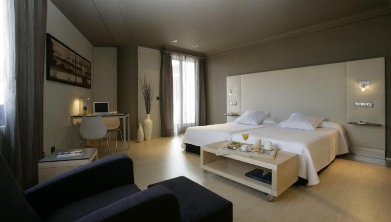 Hotel Almirante