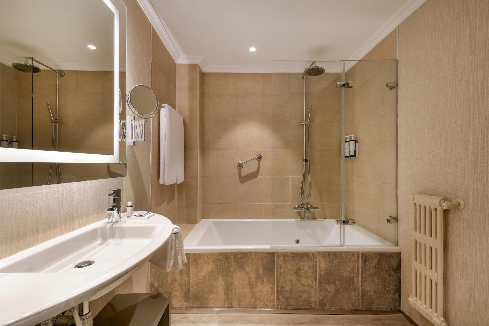 Ac Hotel Carlton Madrid By Marriott