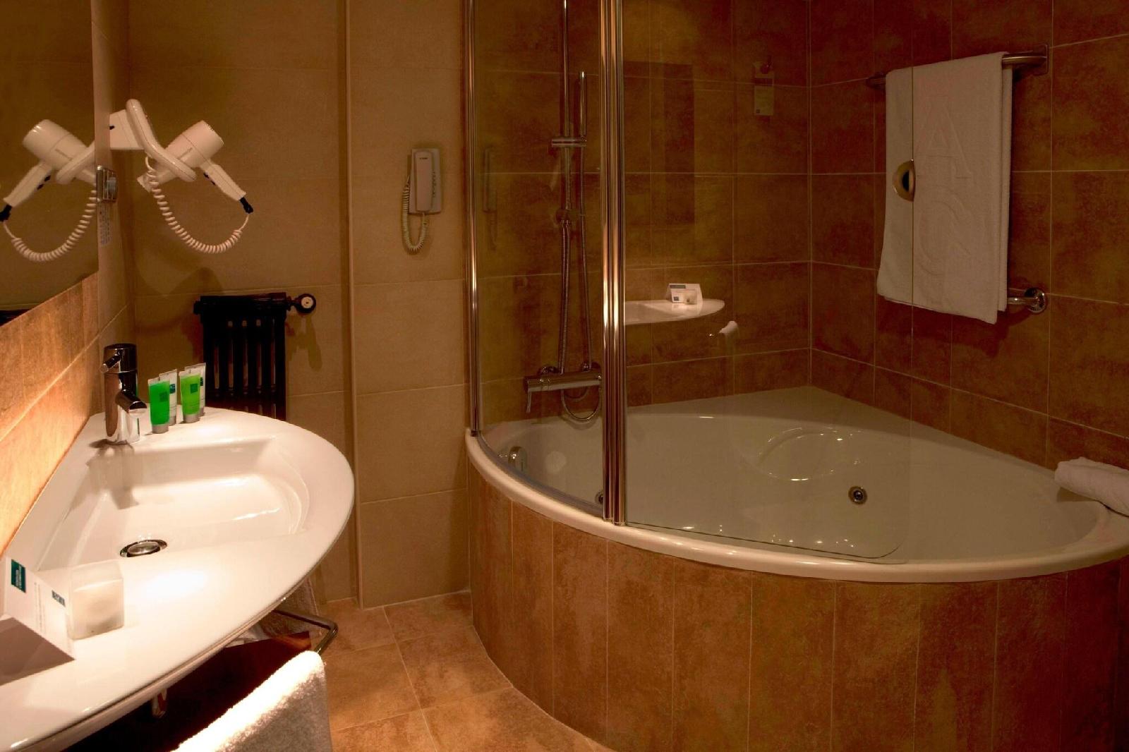 Ac Hotel Carlton Madrid By Marriott