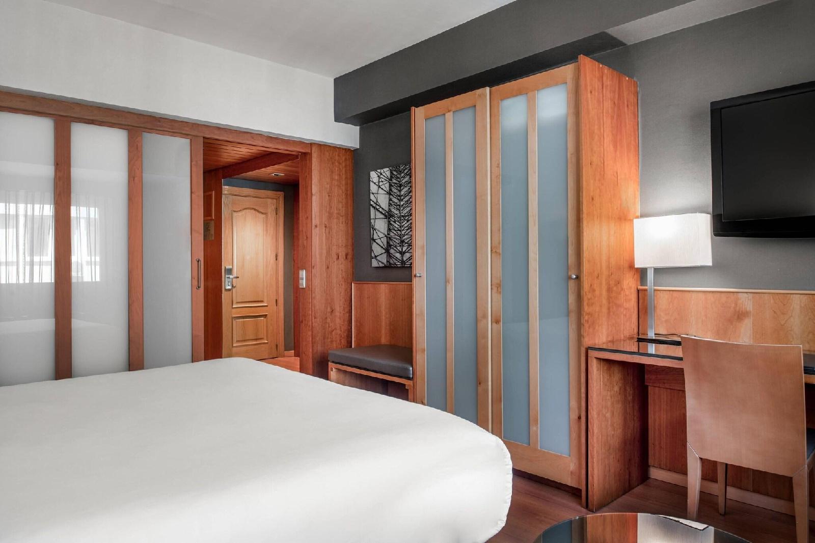 Ac Hotel Carlton Madrid By Marriott