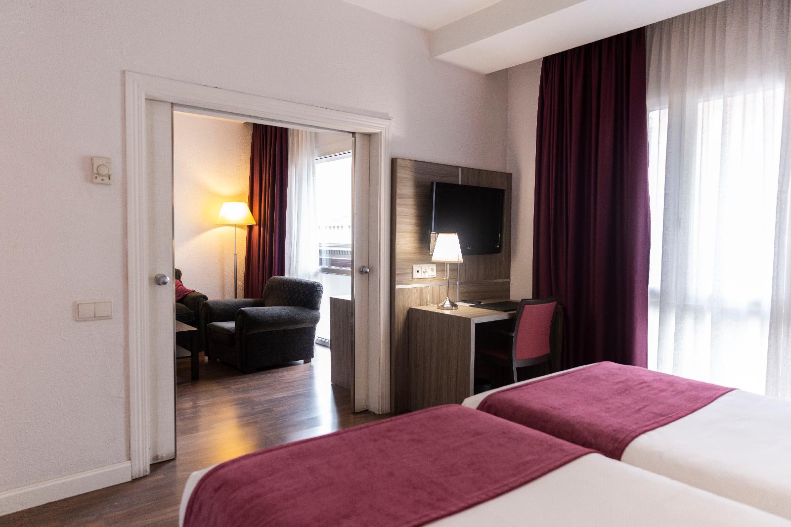 Hotel Serrano