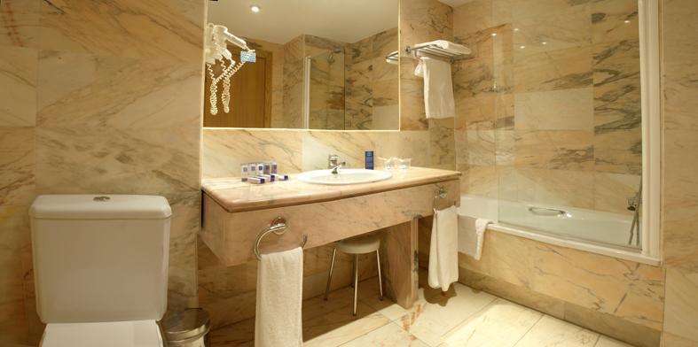 Hotel AR Parquesur