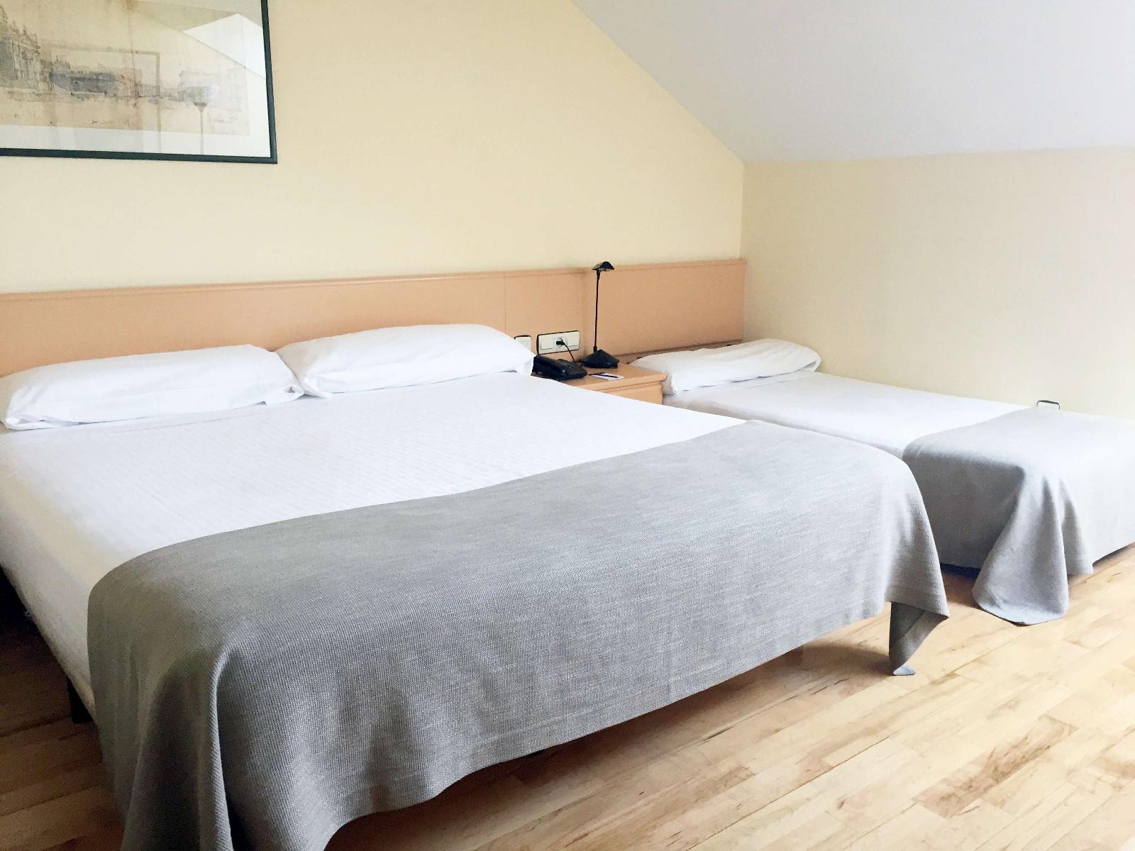 Hotel AR Parquesur