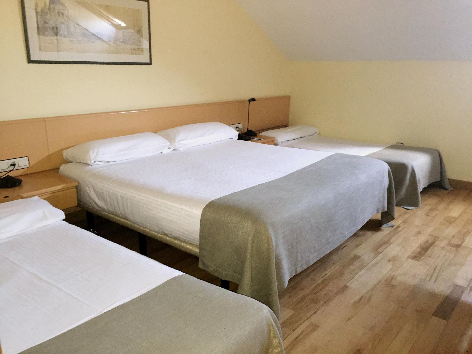Hotel AR Parquesur