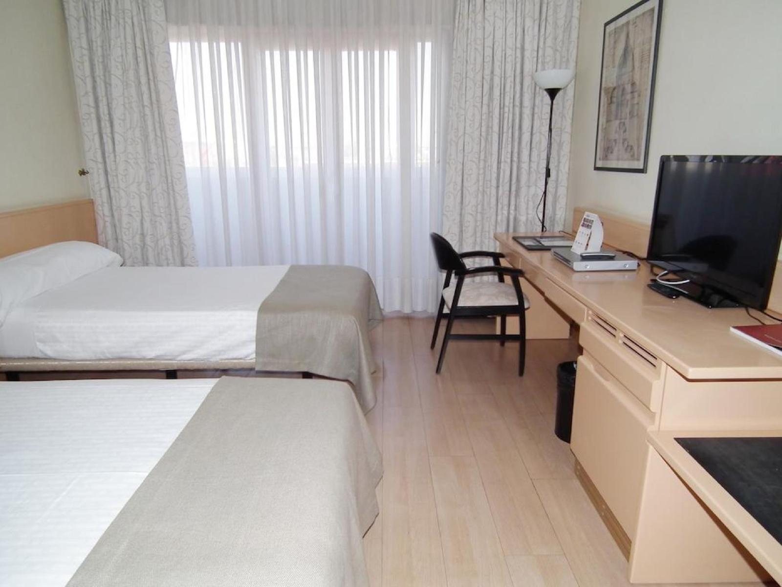 Hotel AR Parquesur