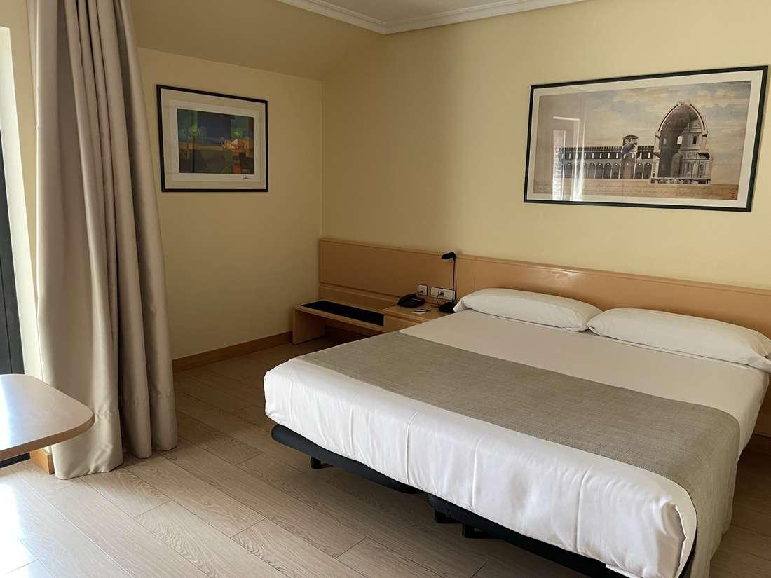 Hotel AR Parquesur