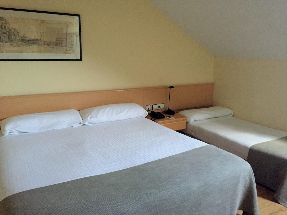 Hotel AR Parquesur