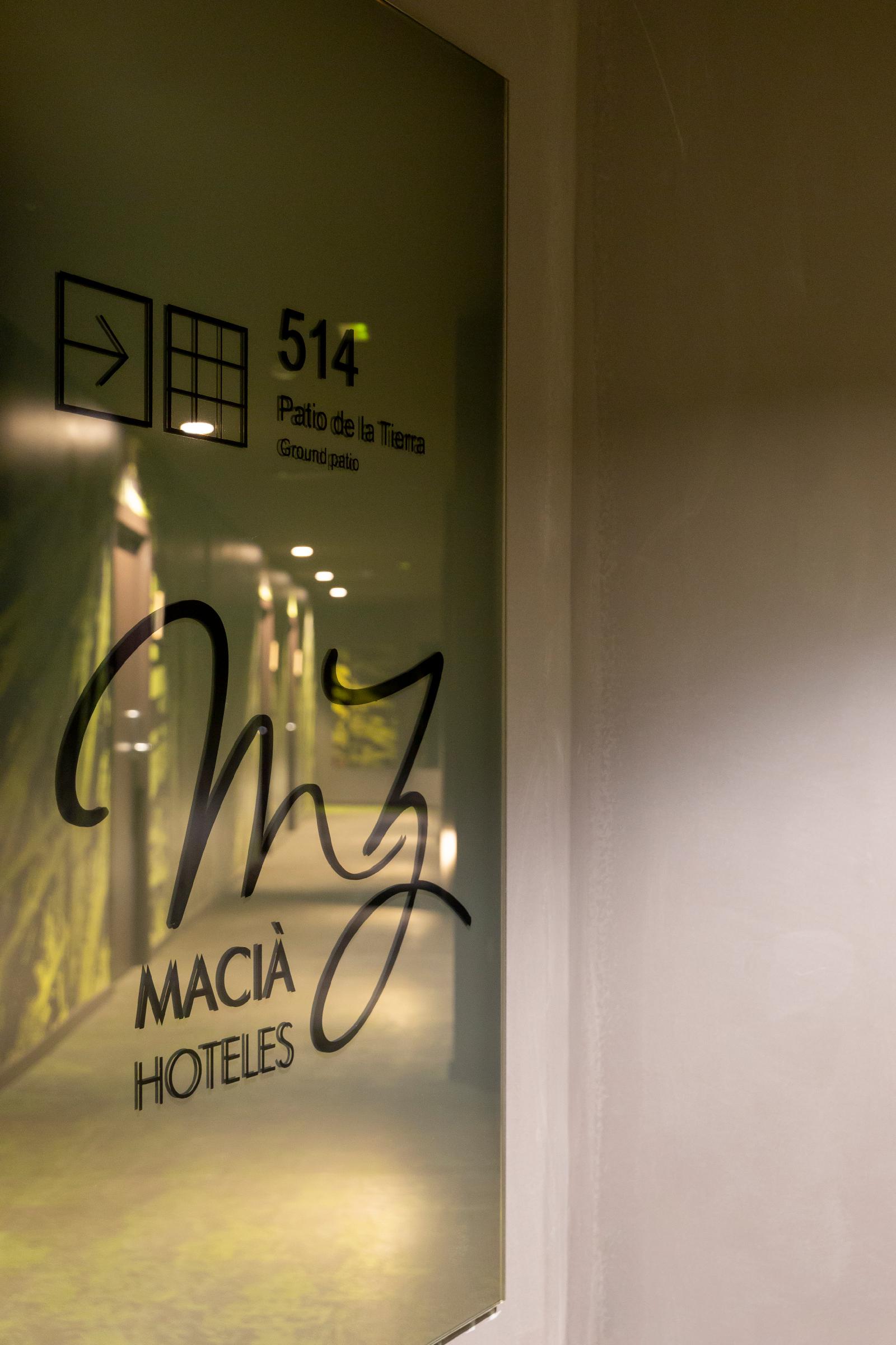 Hotel Macià Sevilla Kubb