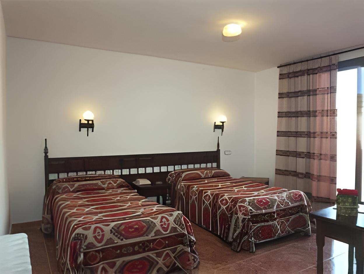 Hotel Mora
