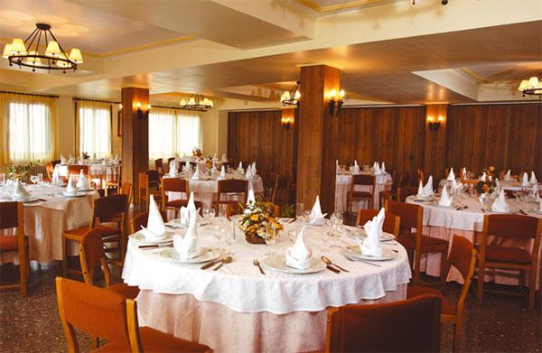 Hotel Mora