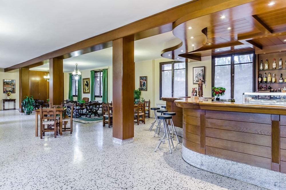 Hotel Mora