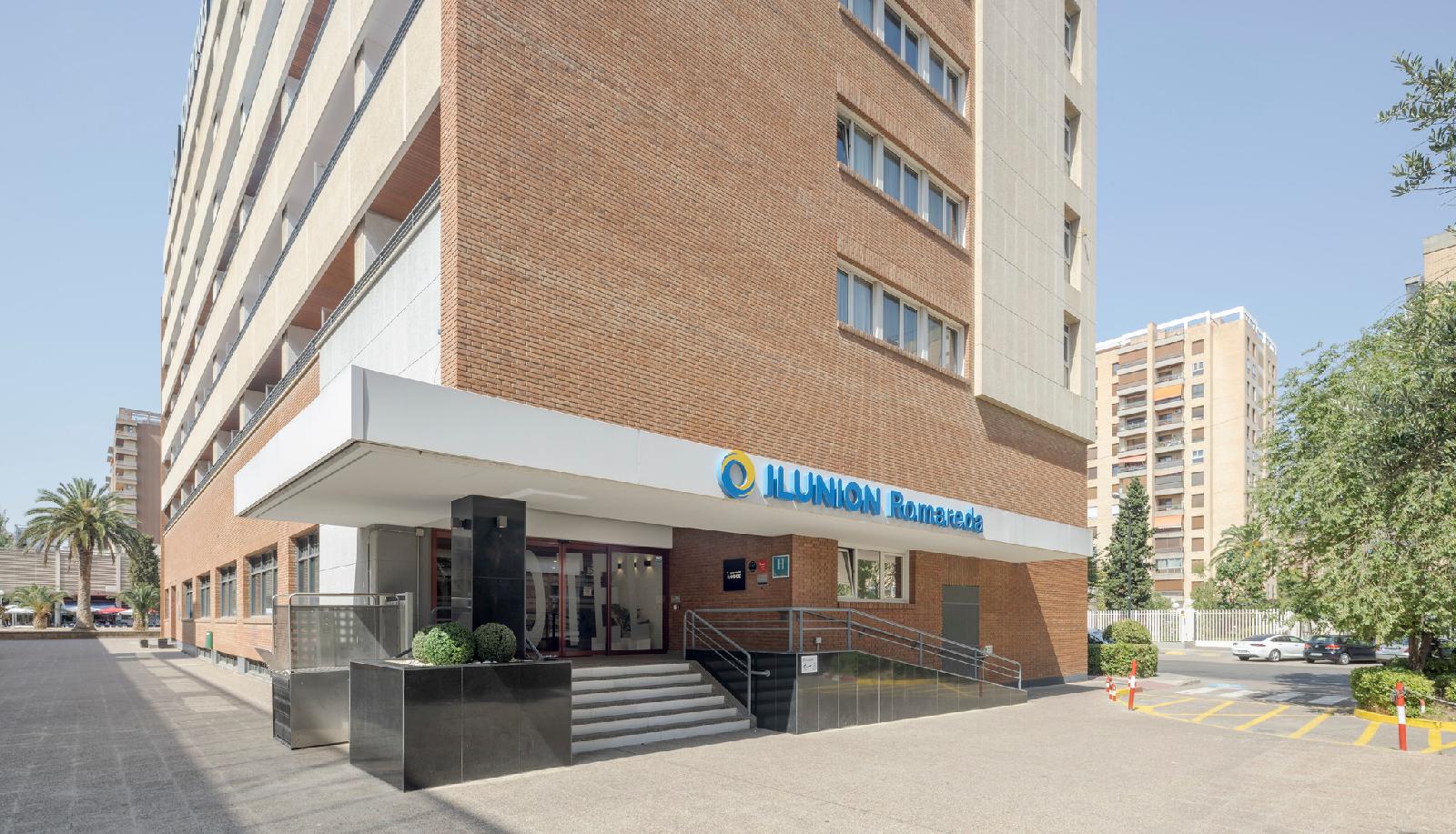 Hotel Ilunion Romareda