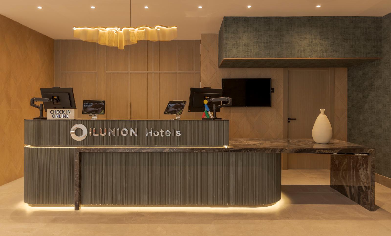 Hotel Ilunion Romareda