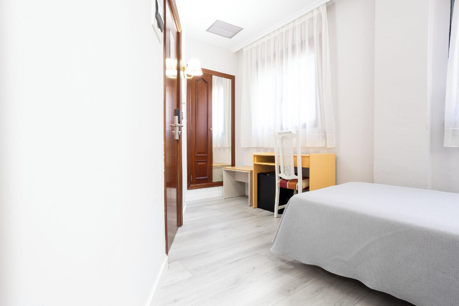 Tibur Hotel