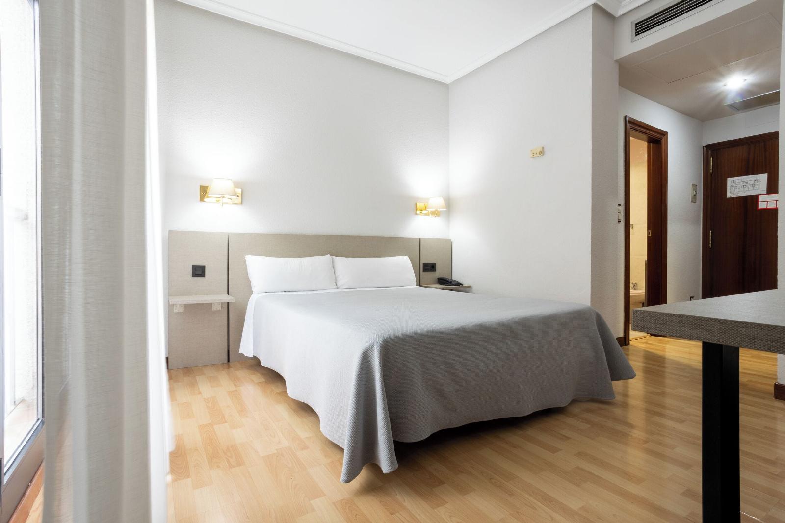 Tibur Hotel
