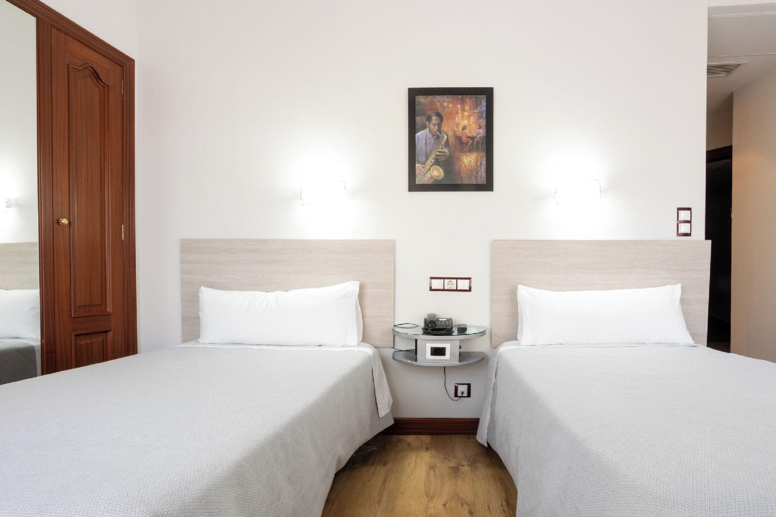 Tibur Hotel