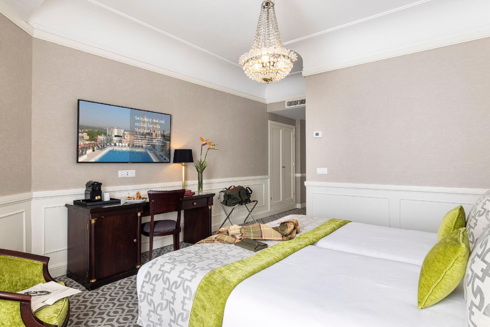 Hotel Emperador