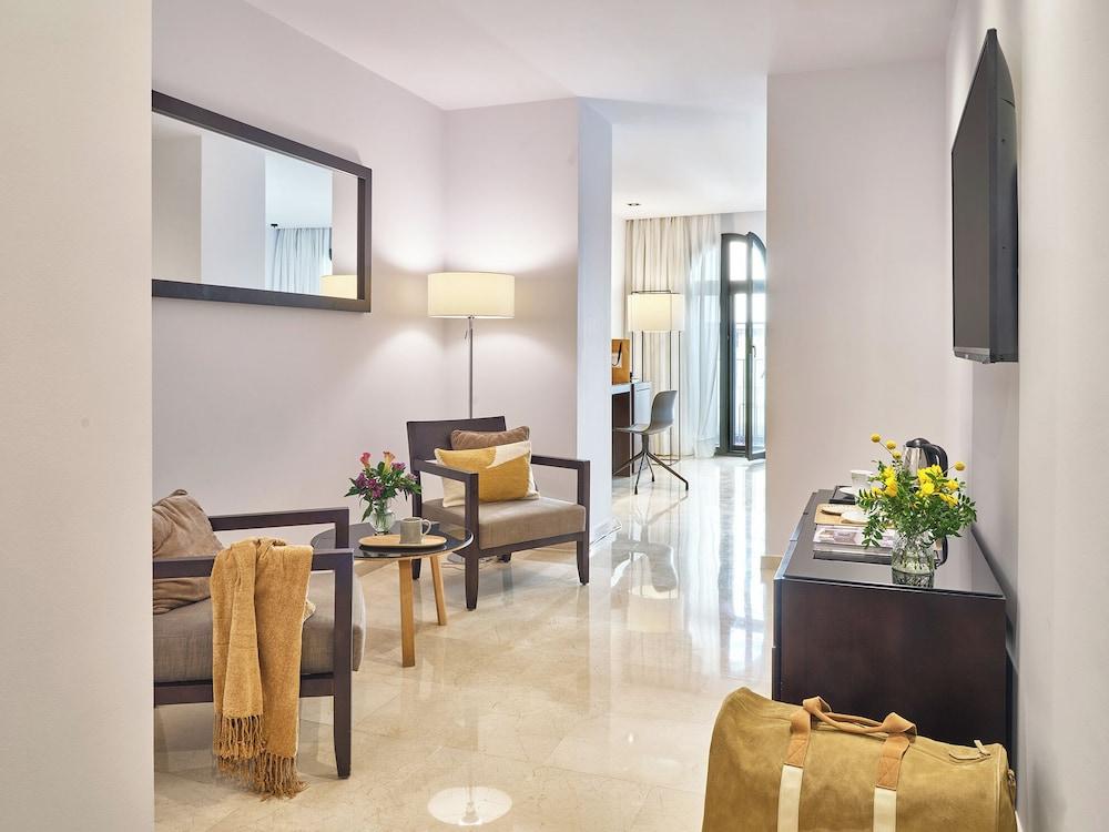 Hotel Rey Alfonso X