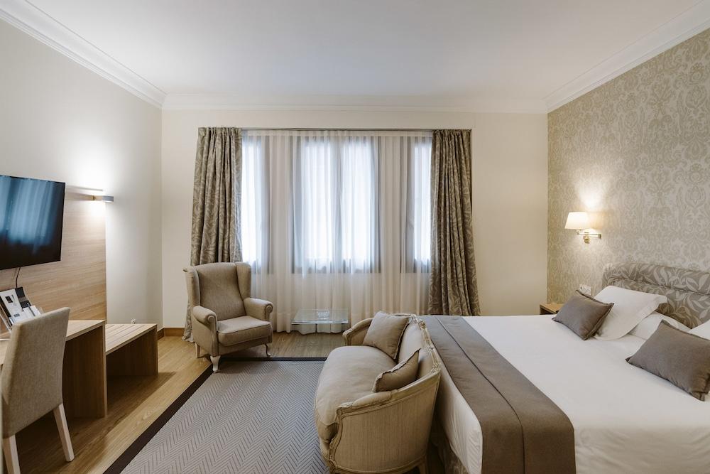 Hotel Carlton