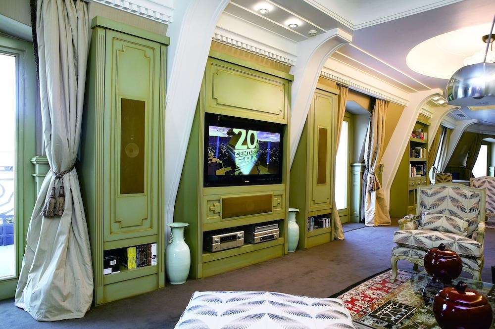 Hotel Carlton