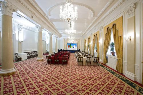 Hotel Carlton