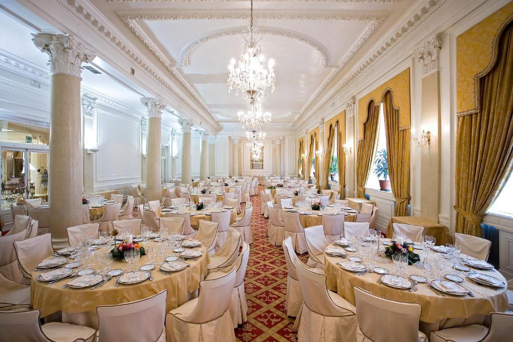 Hotel Carlton