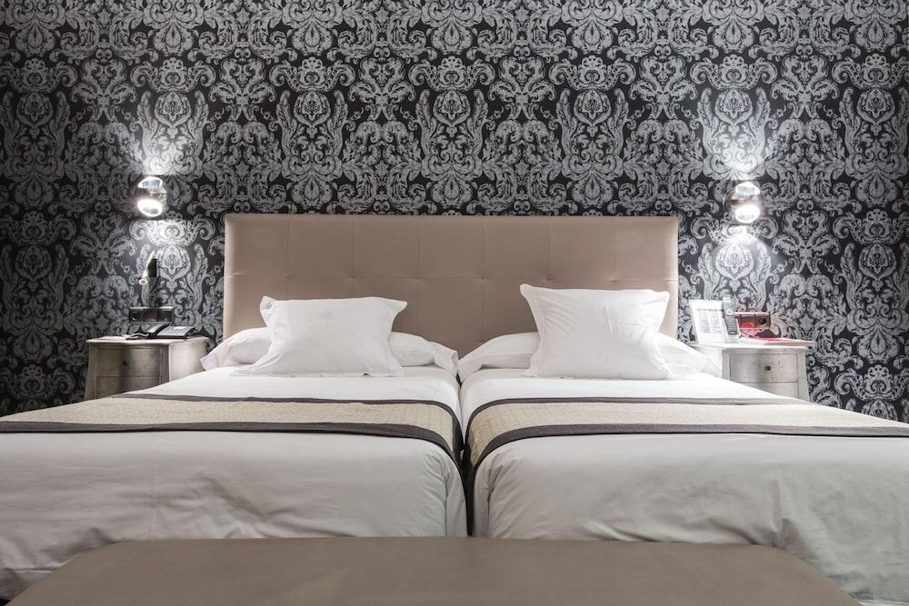 Hotel Carlton