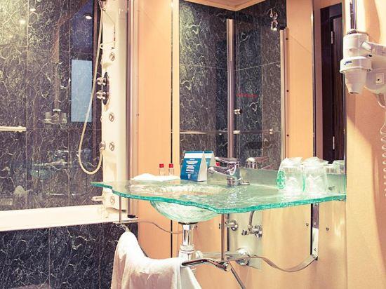 Hotel Gran Via