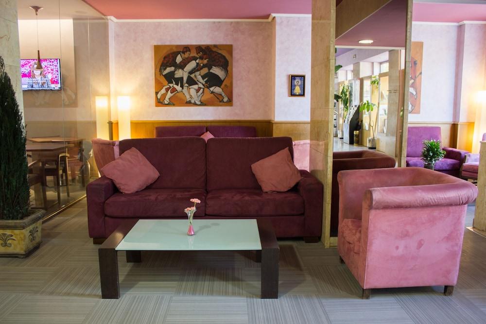Hotel Gran Via