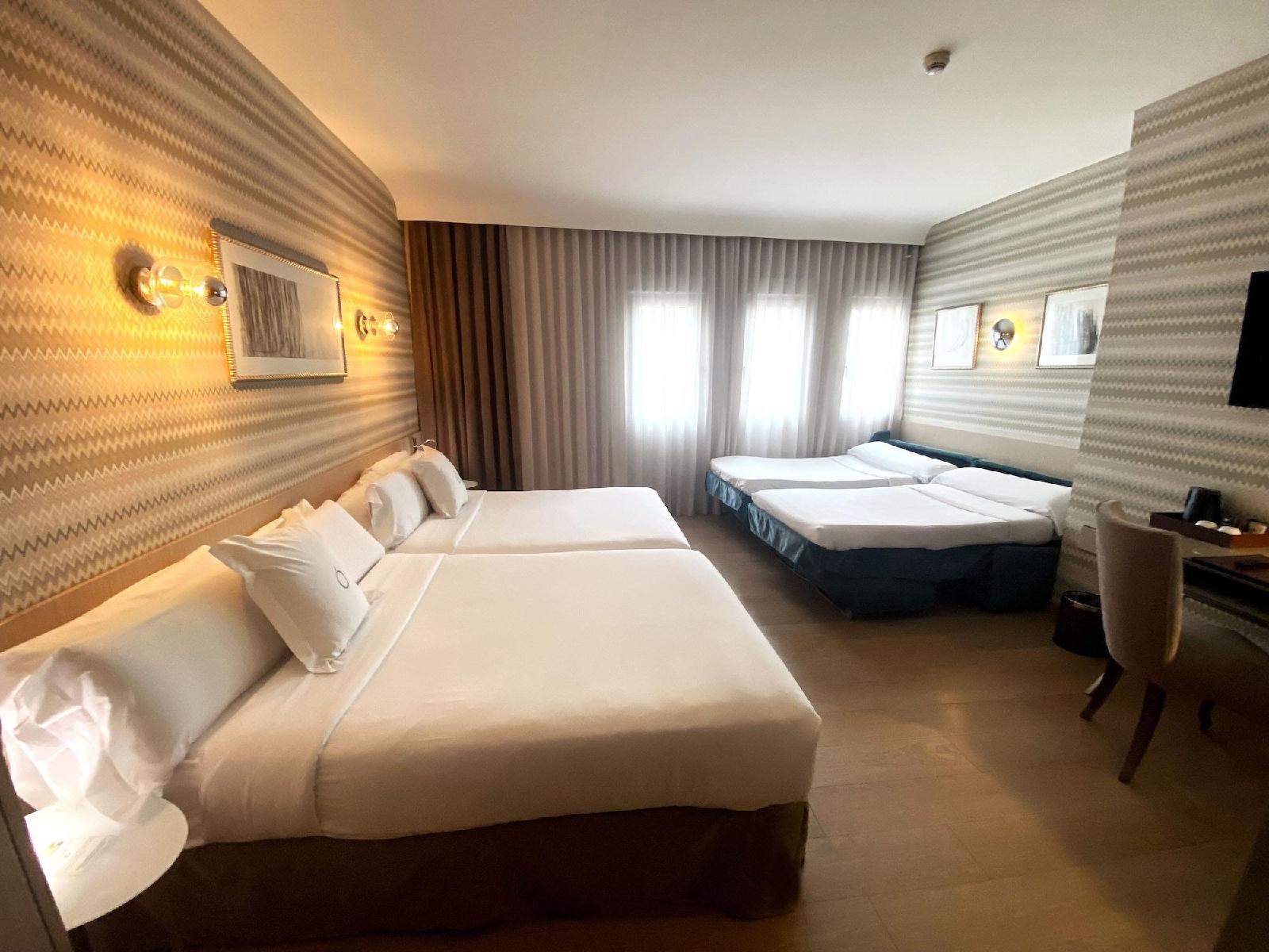 Hotel Opera