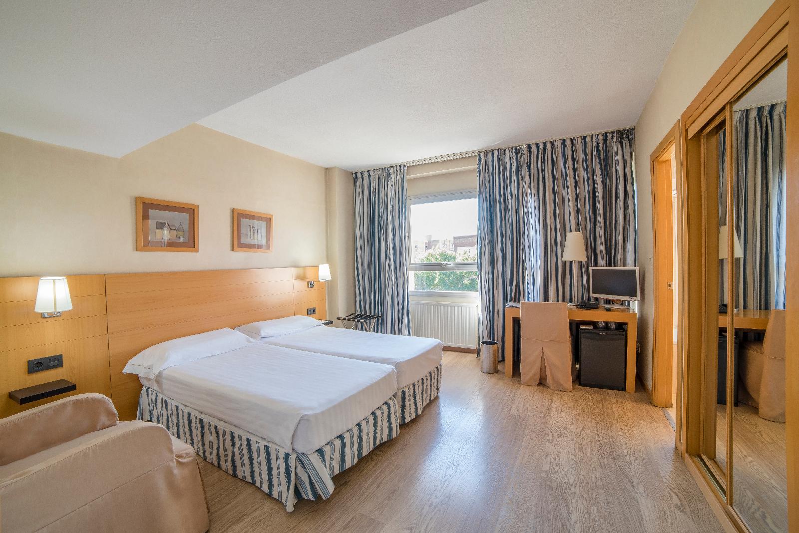 Hotel Infanta Mercedes