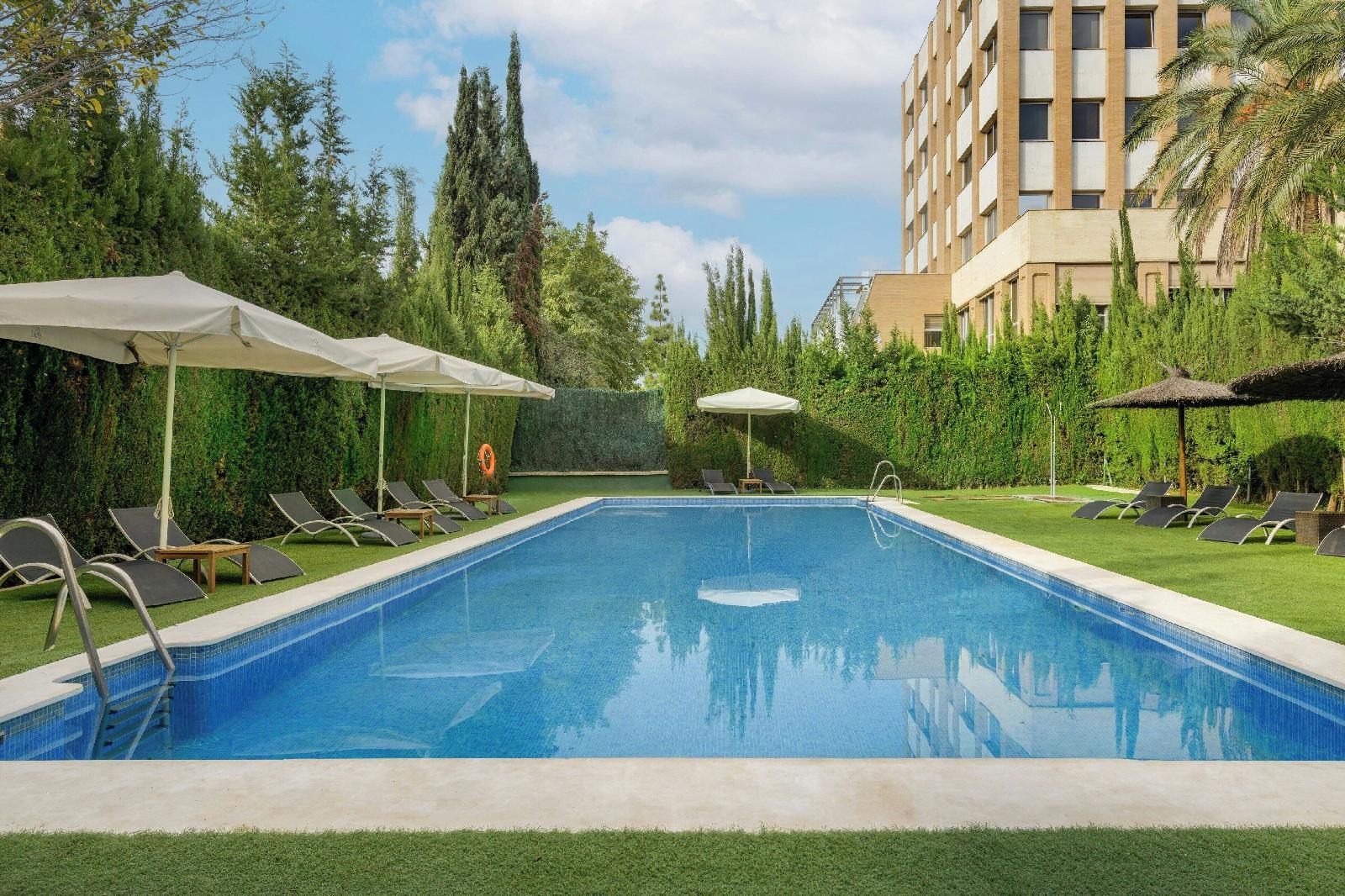 Ac Hotel Sevilla Fórum By Marriott