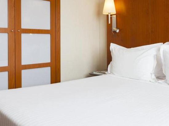 Ac Hotel Sevilla Fórum By Marriott