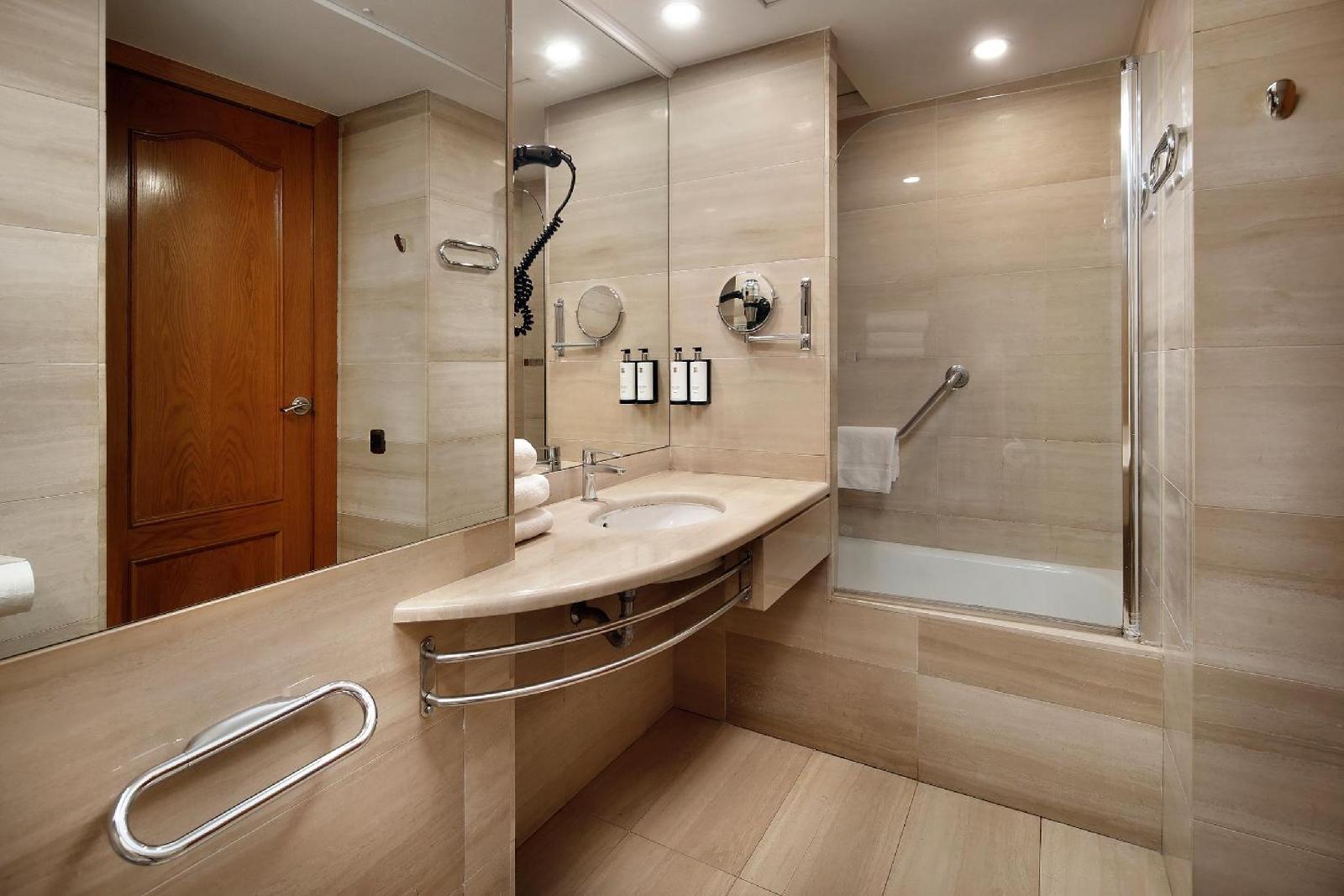 Aparthotel Hispanos 7 Suiza