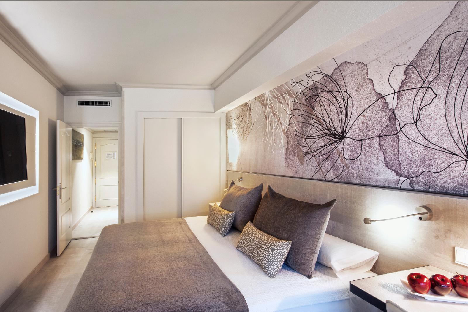 Salles Hotel Pere IV