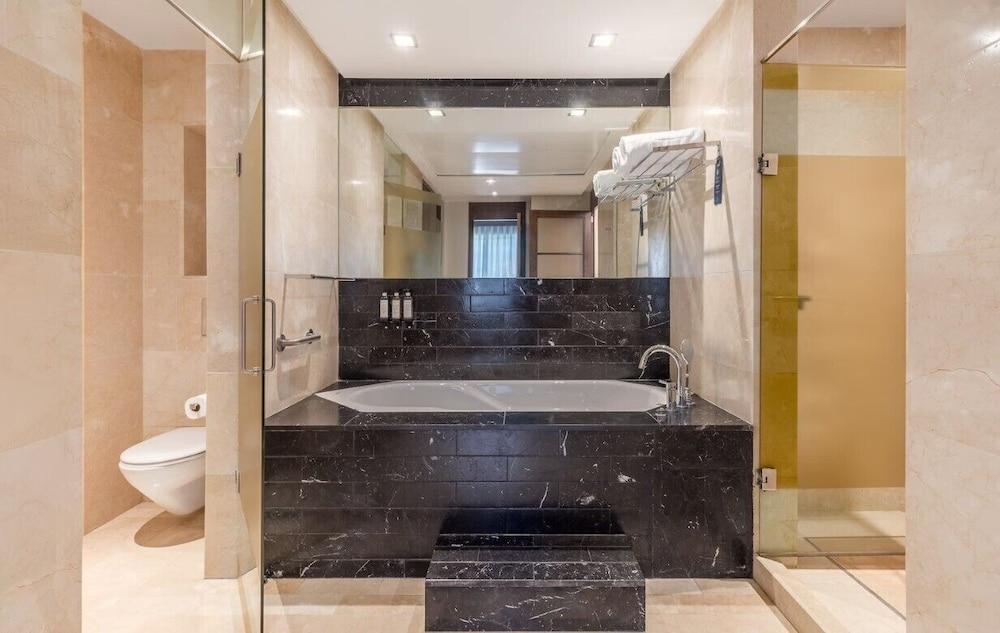 Eurostars Suites Mirasierra