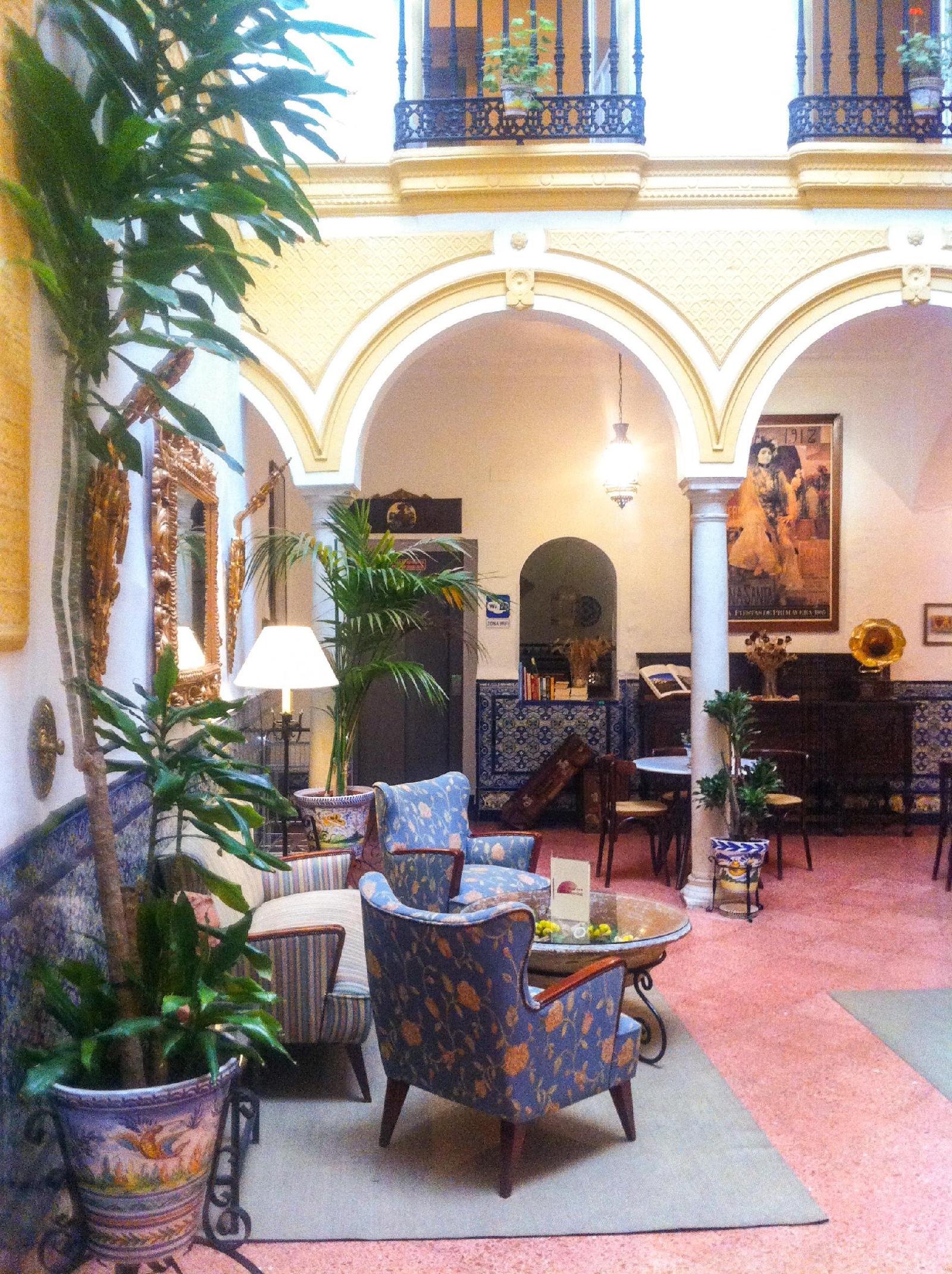 Hotel Abanico Casa Palacio