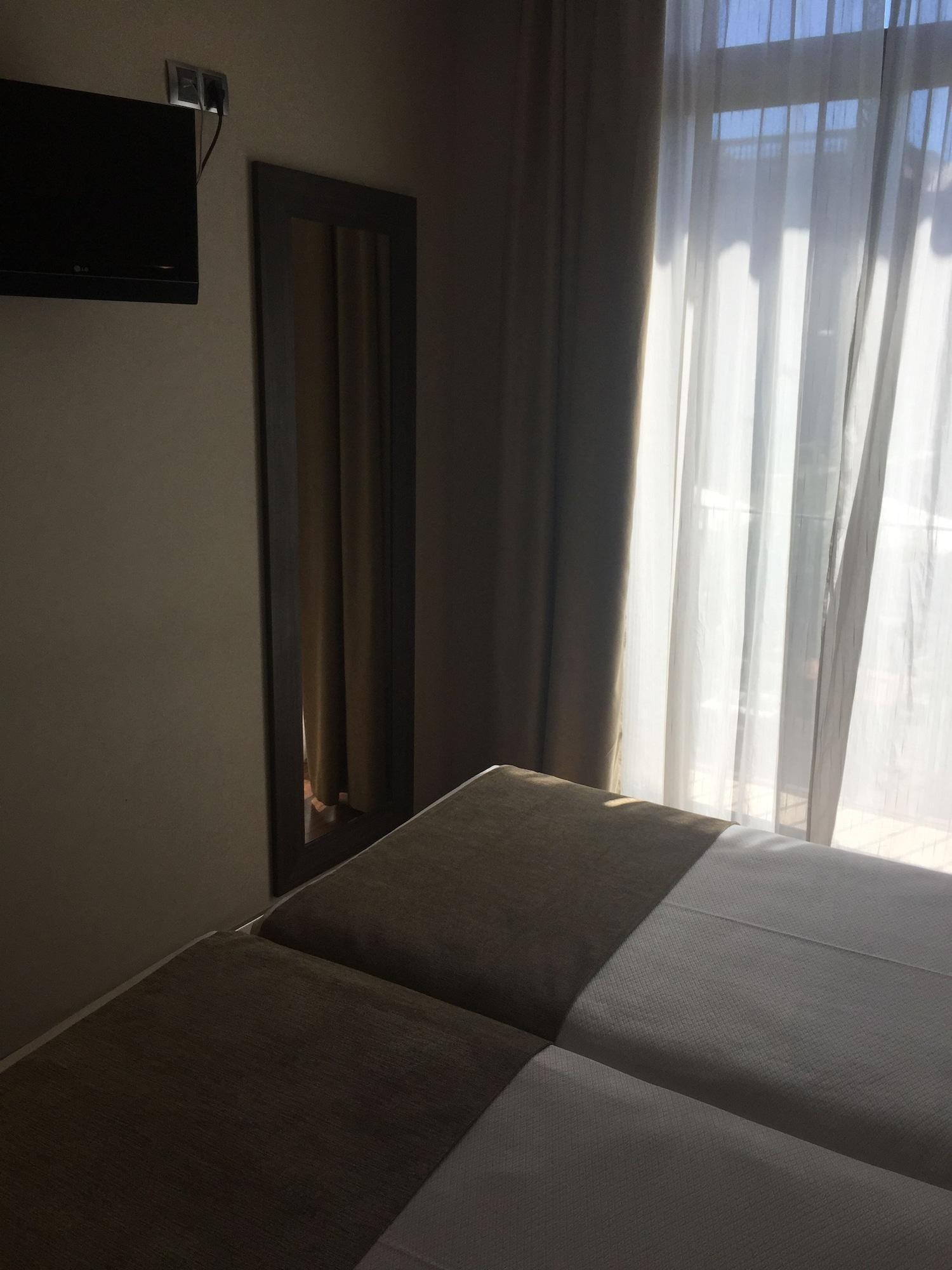 Hotel Oasis