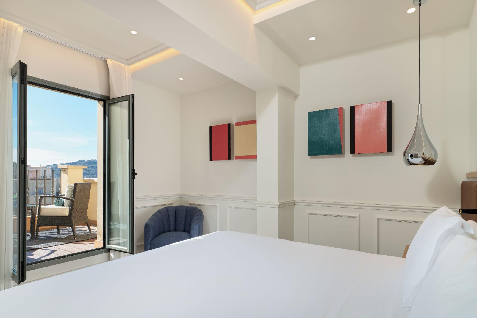 H10 Universitat Hotel