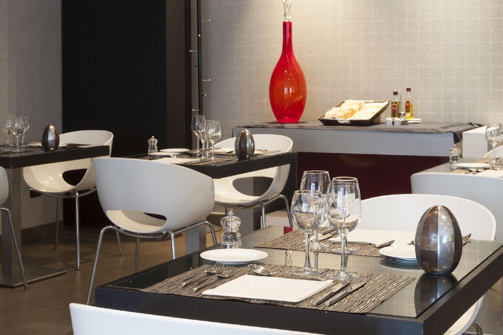 AC Hotel Madrid Airport