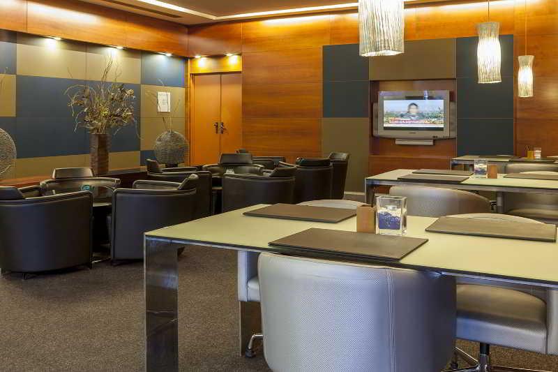 AC Hotel Madrid Airport