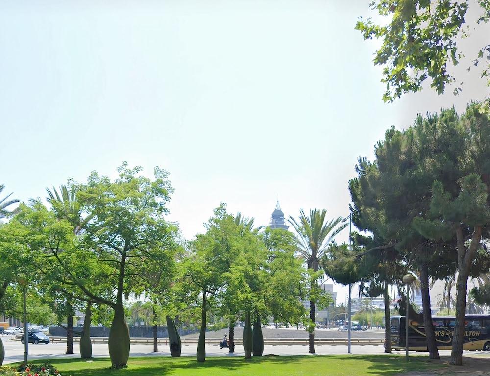 Yomo Hostal Bcn Port