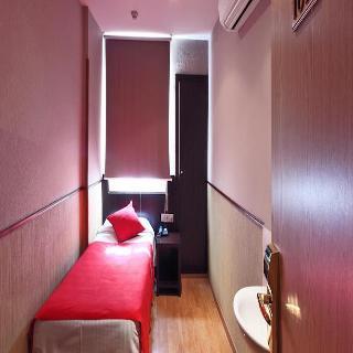Yomo Hostal Bcn Port