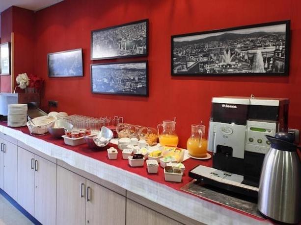 Yomo Hostal Bcn Port