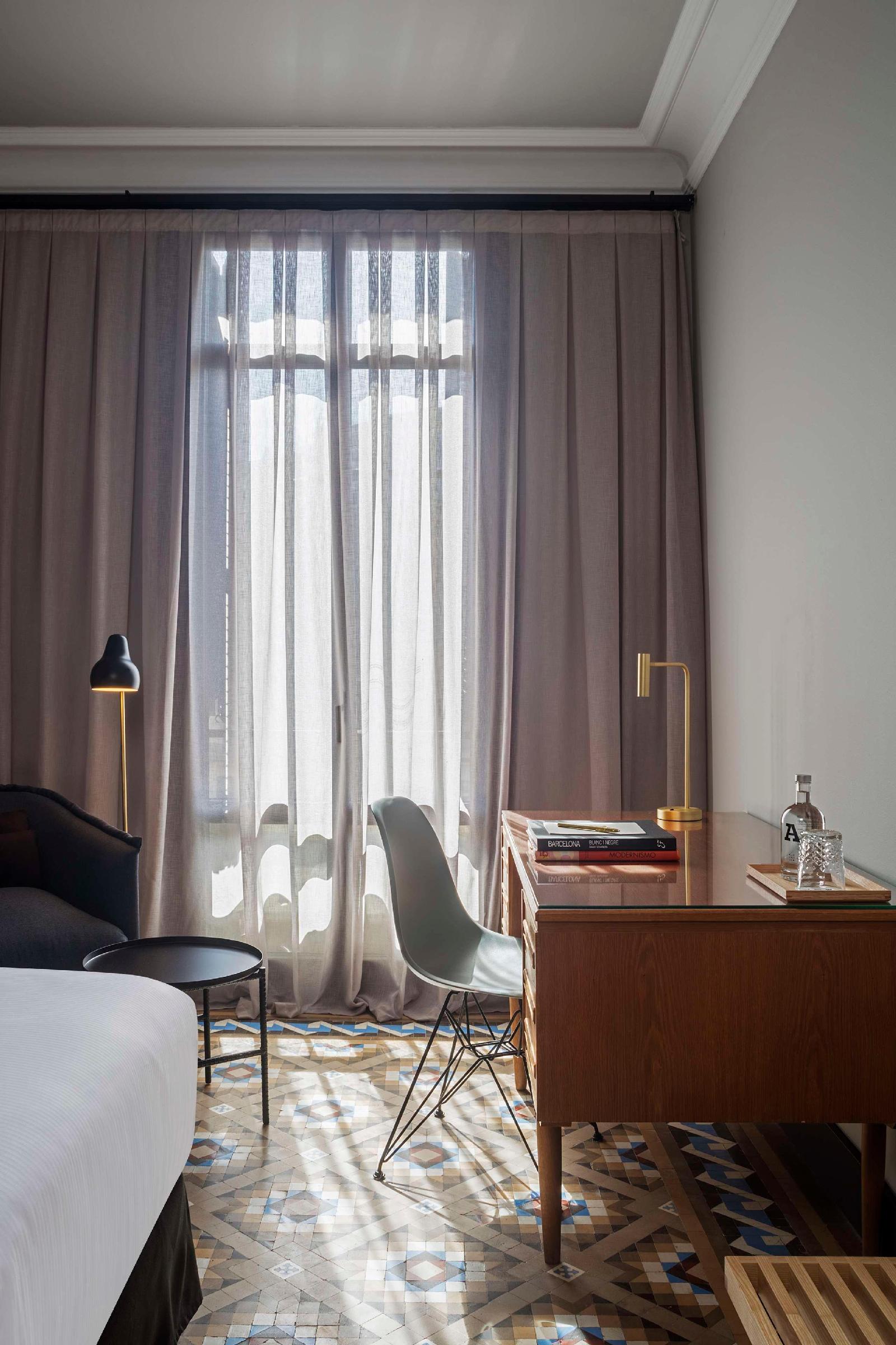 Alexandra Barcelona Hotel, Curio Collection By Hilton